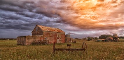 Barn - Lindenow - VIC T (PBH4 00 11130)